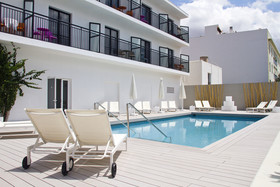 The Purple Hotel by Ibiza Feeling