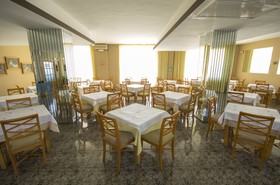 azuLine Hotel Mediterraneo