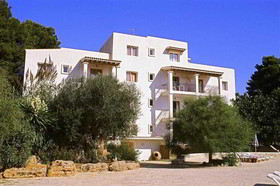Benet Los Pinares Apartments