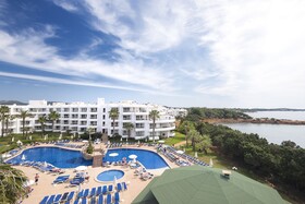 Tropic Garden Hotel & Apartments