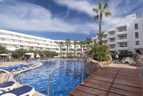 Tropic Garden Hotel & Apartments