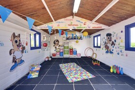 Tropic Garden Hotel & Apartments