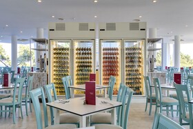 Tropic Garden Hotel & Apartments