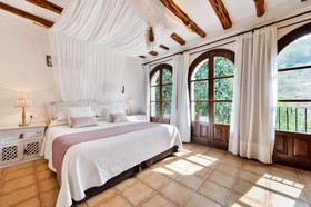 Valley Club Ibiza - Boutique Agroturismo