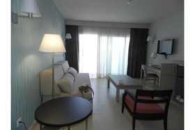 HD Beach Resort & Spa