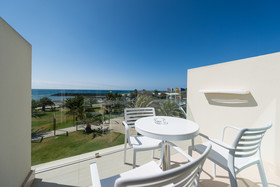 HD Beach Resort & Spa