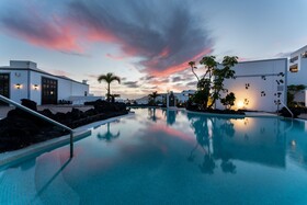Hotel LIVVO Volcan Lanzarote