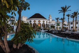 Hotel LIVVO Volcan Lanzarote