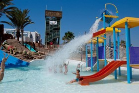 HL Paradise Island Hotel