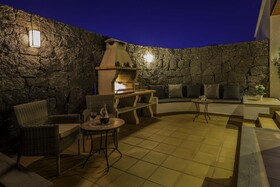 Villa Azure LH122 By Villas Now Ltd