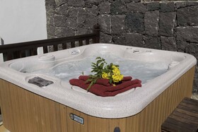 Villa Azure LH122 By Villas Now Ltd