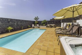 Villa Azure LH122 By Villas Now Ltd