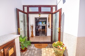 Villa Del Sol LH133 By Villas Now Ltd