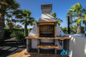 Villa Henry - LH187 By Villas Now Ltd