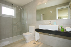 Aqua Suites