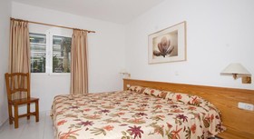 Arena Dorada Apartments