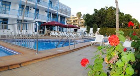 Costa Volcan Apartments