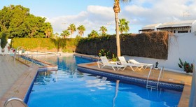 Costa Volcan Apartments