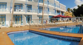 Costa Volcan Apartments