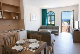 Gloria Ízaro Club Hotel