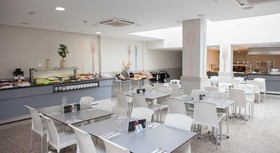 Gloria Ízaro Club Hotel