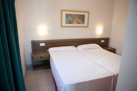 Gloria Ízaro Club Hotel