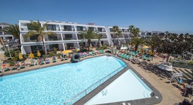 Apartamentos La Peñita