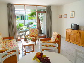 Apartamentos La Peñita