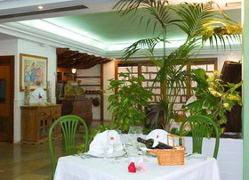 Hotel Fariones