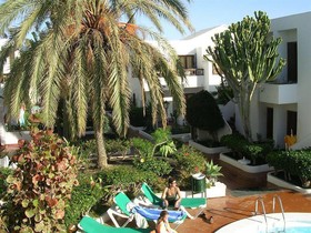 Maribel Apartamentos