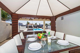 Villa Anibal