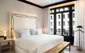 Hotel Montera Madrid, Curio Collection by Hilton