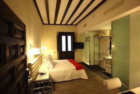 Evenia Alcalá Boutique
