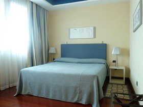 Hotel Puerta de Alcalá