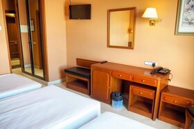 Hotel Humanes