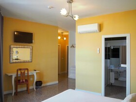 Hotel Humanes