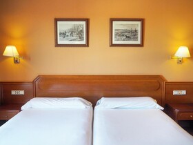Hotel Humanes