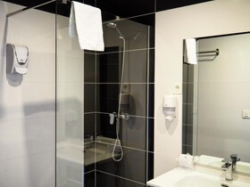 Hotel Humanes