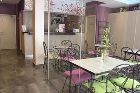 Hostal 4C Cuatro Caminos