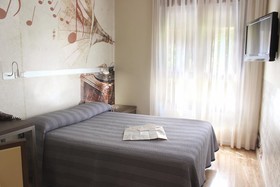 Hostal 4C Cuatro Caminos