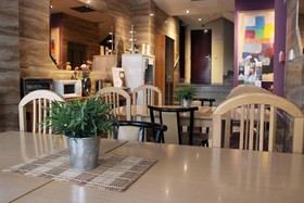 Hostal 4C Cuatro Caminos