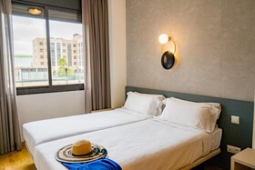 Aparthotel Compostela Suites