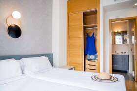 Aparthotel Compostela Suites