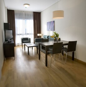 Aparthotel Compostela Suites