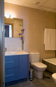 Aparthotel Compostela Suites
