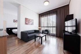 Aparthotel Compostela Suites