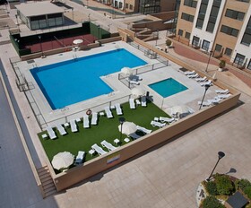 Aparthotel Compostela Suites