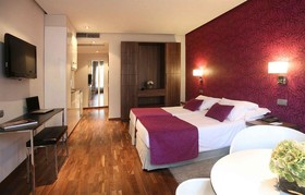 Apartosuite Jardines de Sabatini