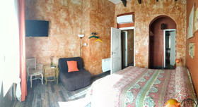 Artistic B&B