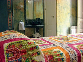 Artistic B&B